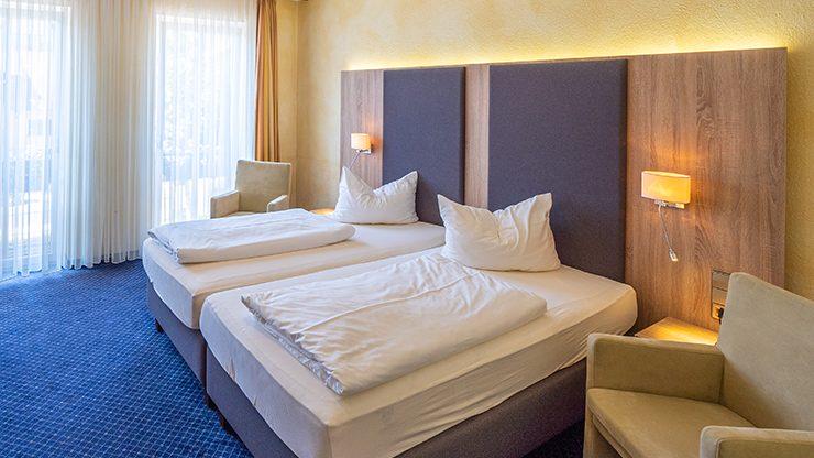 Standard-Bild-01-2-740x416-c